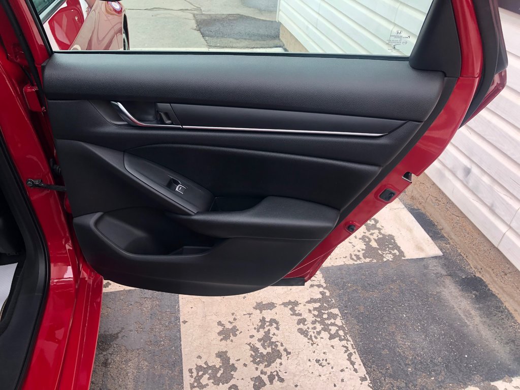 Honda Accord Sport - sunroof, hands free, reverse camera, a/c 2020 à COLDBROOK, Nouvelle-Écosse - 25 - w1024h768px