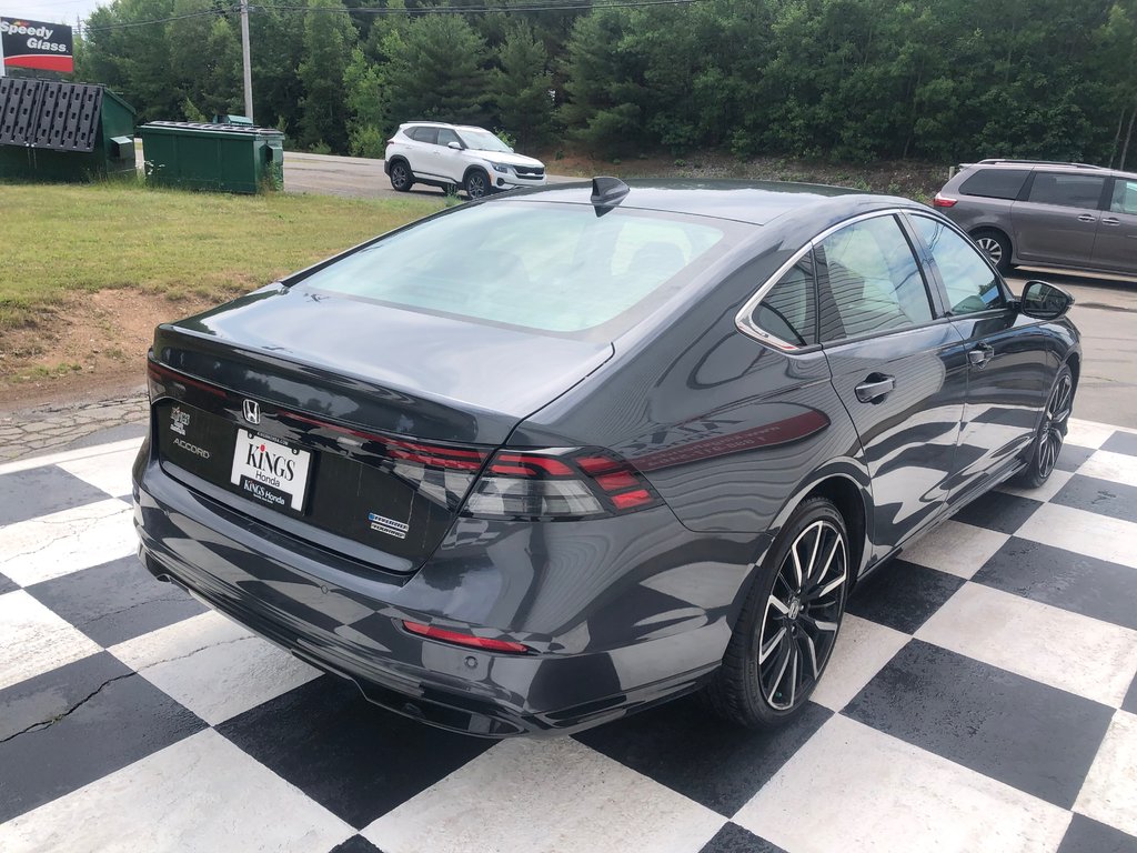 Honda Accord Touring - sunroof, power seats, reverse camera 2024 à COLDBROOK, Nouvelle-Écosse - 4 - w1024h768px