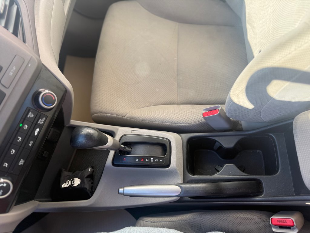 2012 Honda CIVIC COUPE LX, keyless entry, remote trunk open in COLDBROOK, Nova Scotia - 12 - w1024h768px