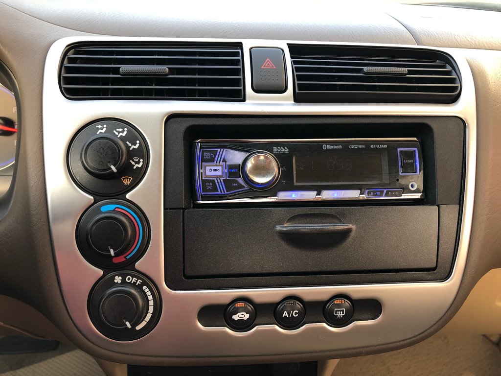 2003 Honda CIVIC LX LX - CD Player, Power Windows, AC in COLDBROOK, Nova Scotia - 11 - w1024h768px