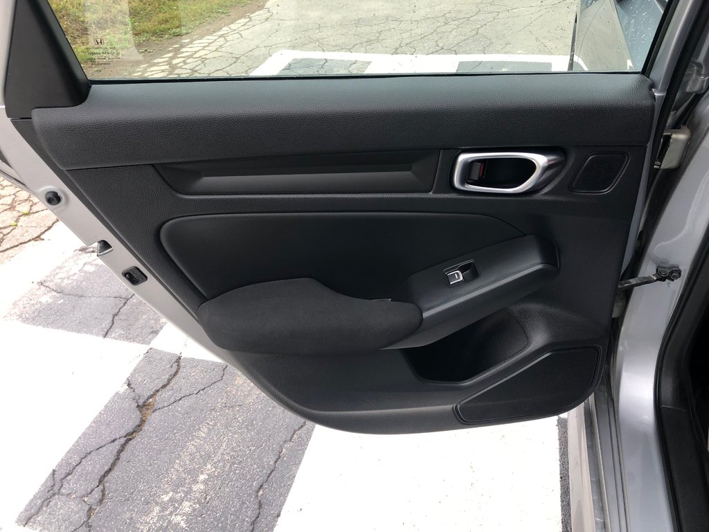 2022 Honda CIVIC LX LX - cruise control, hands free, reverse camera in COLDBROOK, Nova Scotia - 18 - w1024h768px