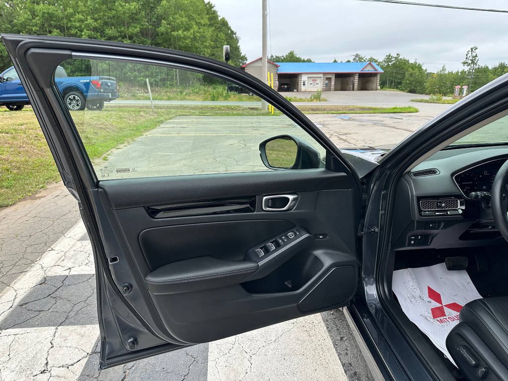 2024 Honda Civic Sedan Touring, Carplay, Heated Seats, Sun Roof in COLDBROOK, Nova Scotia - 7 - w1024h768px