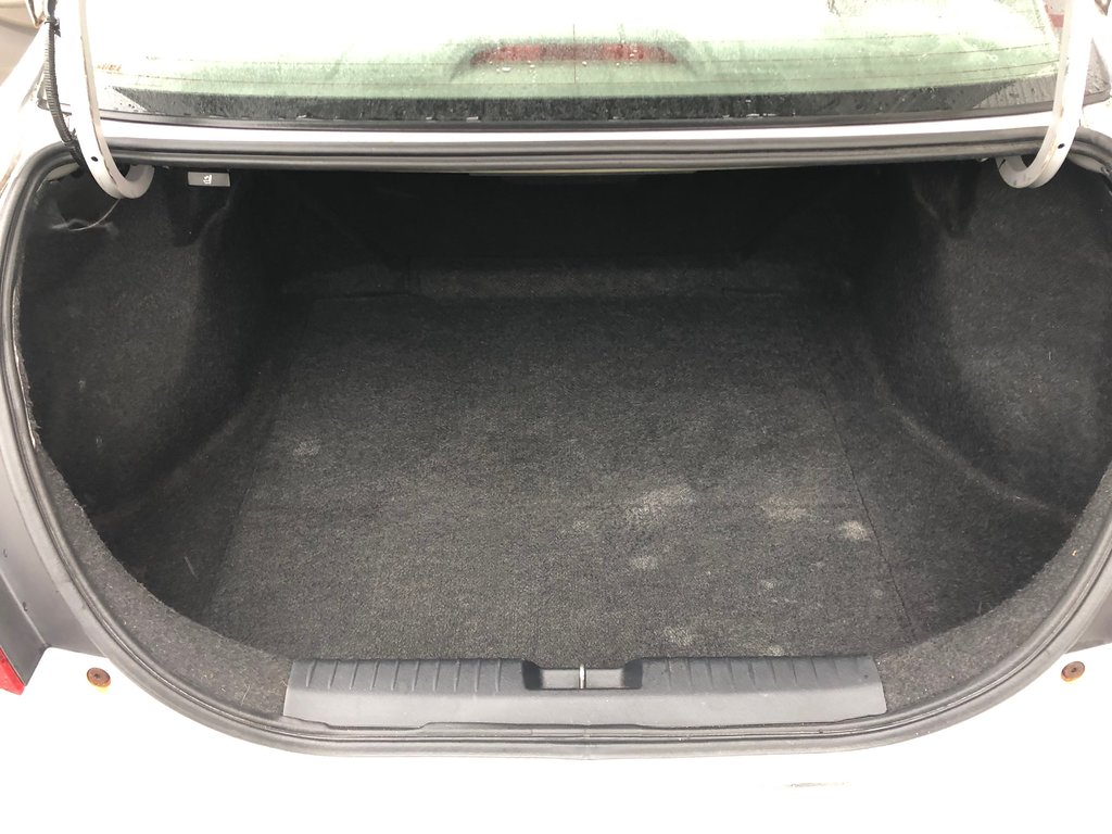Honda Civic DX-G - 2Door, Cd Player, Power Windows 2006 à COLDBROOK, Nouvelle-Écosse - 18 - w1024h768px
