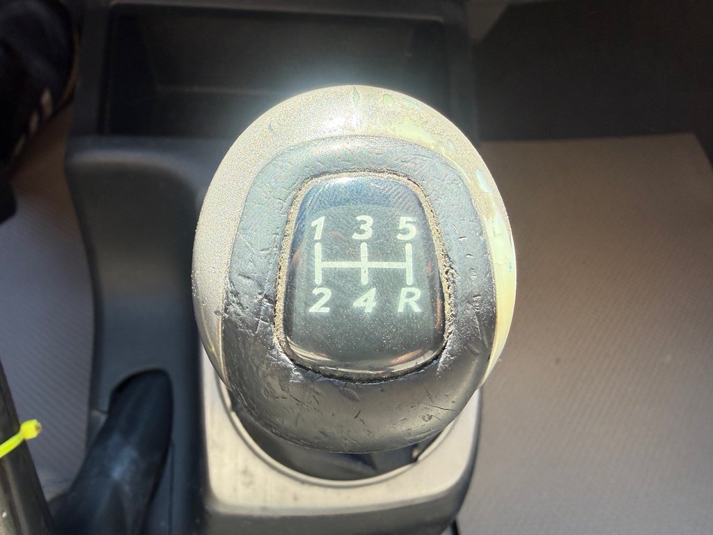 2006 Honda CIVIC EX-L Navi, keyless entry, cruise control, mp3 in Kentville, Nova Scotia - 9 - w1024h768px