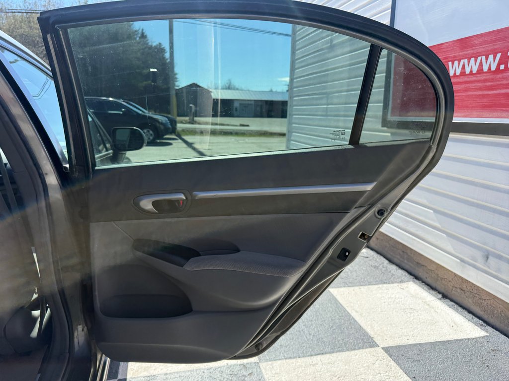 2006 Honda CIVIC EX-L Navi, keyless entry, cruise control, mp3 in Kentville, Nova Scotia - 14 - w1024h768px