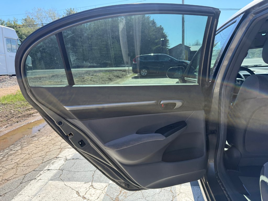 2006 Honda CIVIC EX-L Navi, keyless entry, cruise control, mp3 in Kentville, Nova Scotia - 11 - w1024h768px