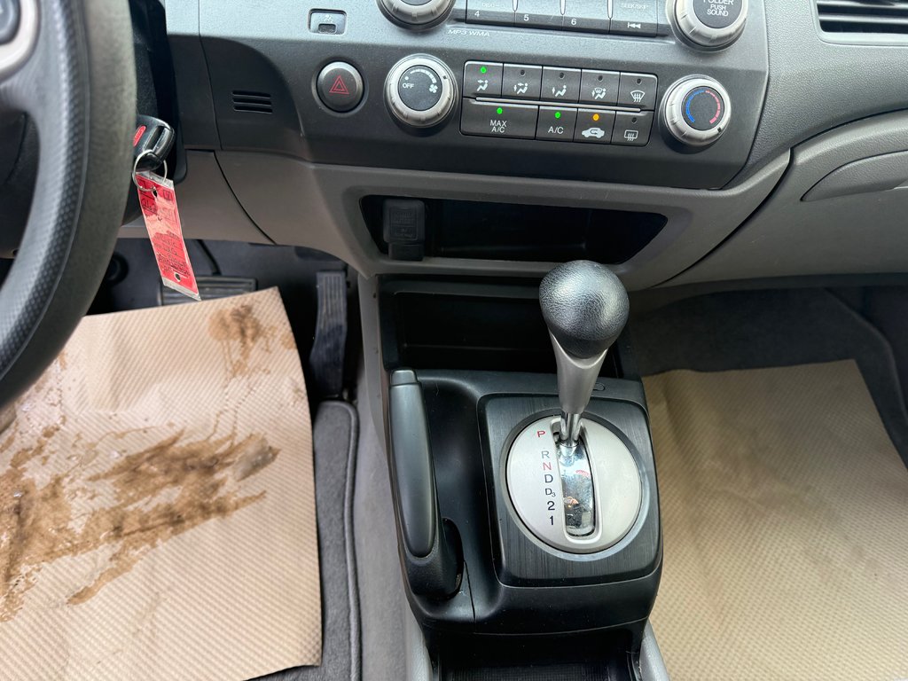 Honda CIVIC DX-G, keyless entry, Mp3 capable 2010 à Kentville, Nouvelle-Écosse - 12 - w1024h768px