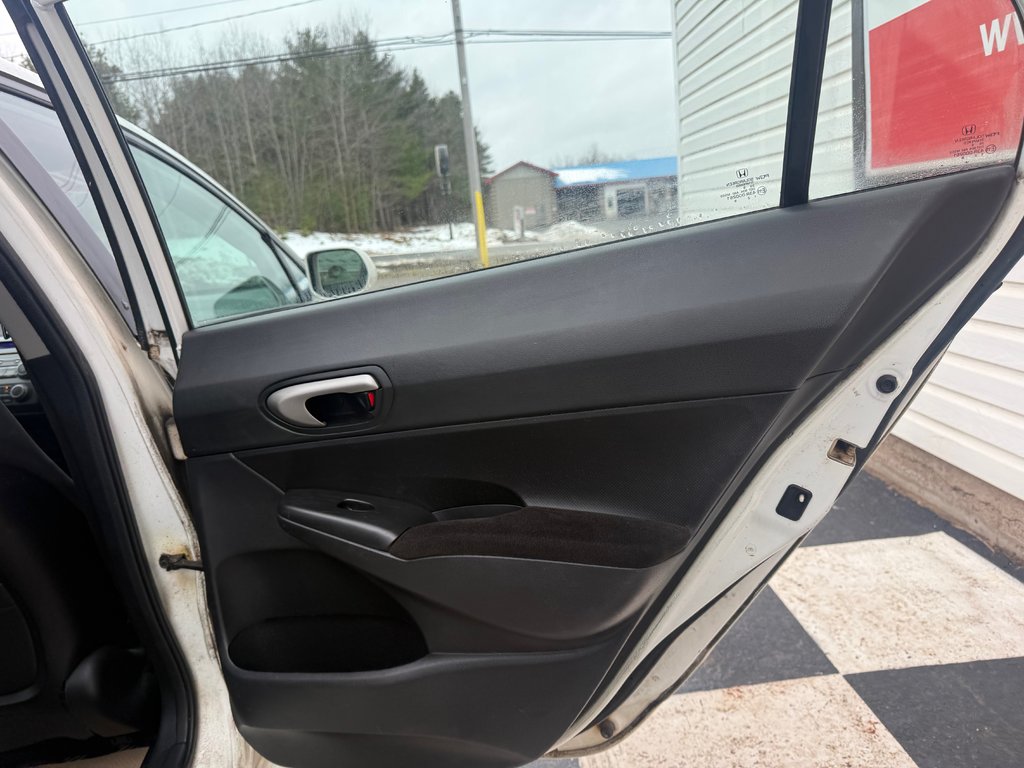 Honda CIVIC Sport, Keyless entry, MP3, Cruise control 2010 à Kentville, Nouvelle-Écosse - 18 - w1024h768px