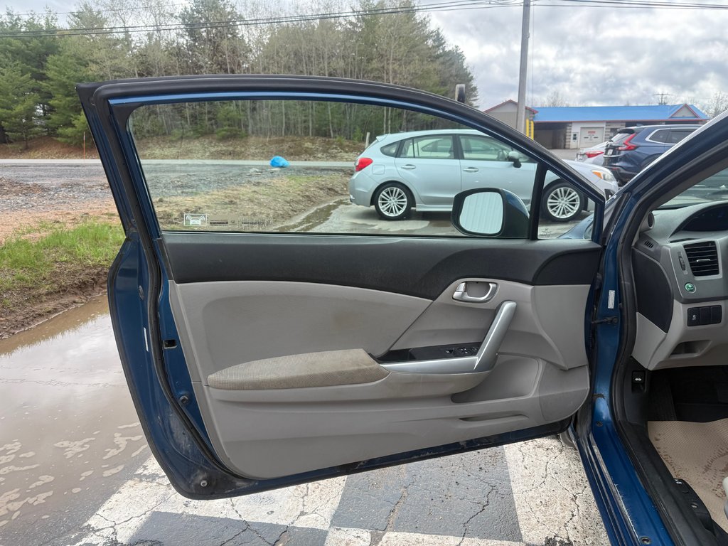 2012 Honda CIVIC LX, keyless entry, CRUISE CONTROL, Bluetooth in Kentville, Nova Scotia - 7 - w1024h768px
