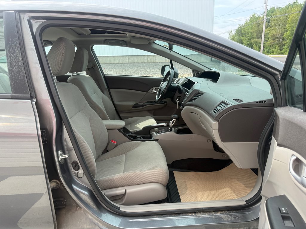 2012 Honda CIVIC EX, Keyless entry, MP3, Cruise control in Kentville, Nova Scotia - 18 - w1024h768px