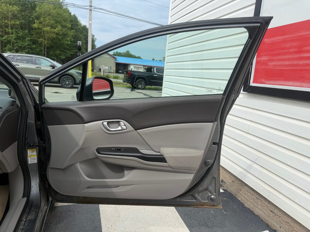 2012 Honda CIVIC EX, Keyless entry, MP3, Cruise control in Kentville, Nova Scotia - 17 - w1024h768px