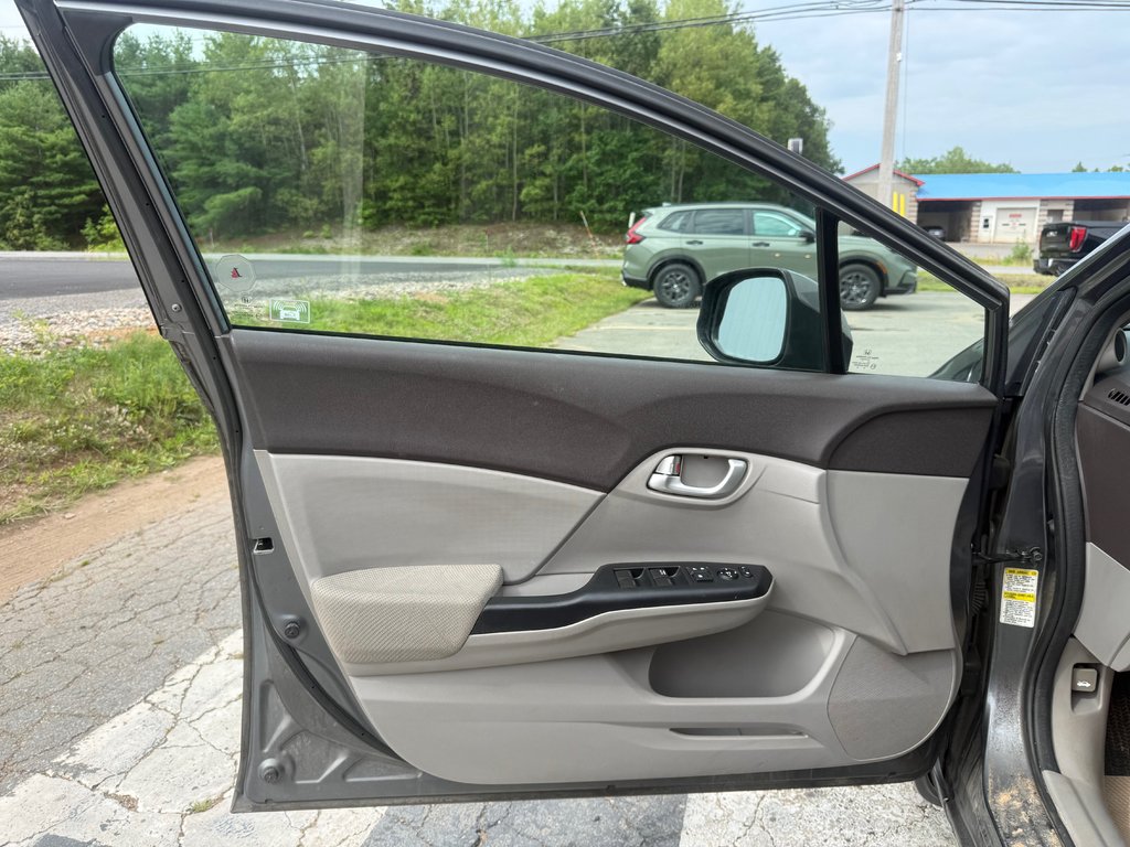 2012 Honda CIVIC EX, Keyless entry, MP3, Cruise control in Kentville, Nova Scotia - 7 - w1024h768px