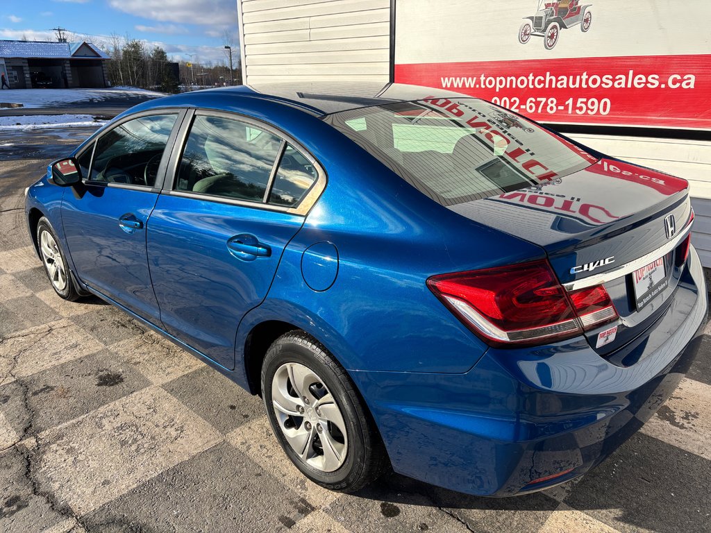 2013  Civic LX - hands free, heated seats, a/c, cruise control in COLDBROOK, Nova Scotia - 6 - w1024h768px