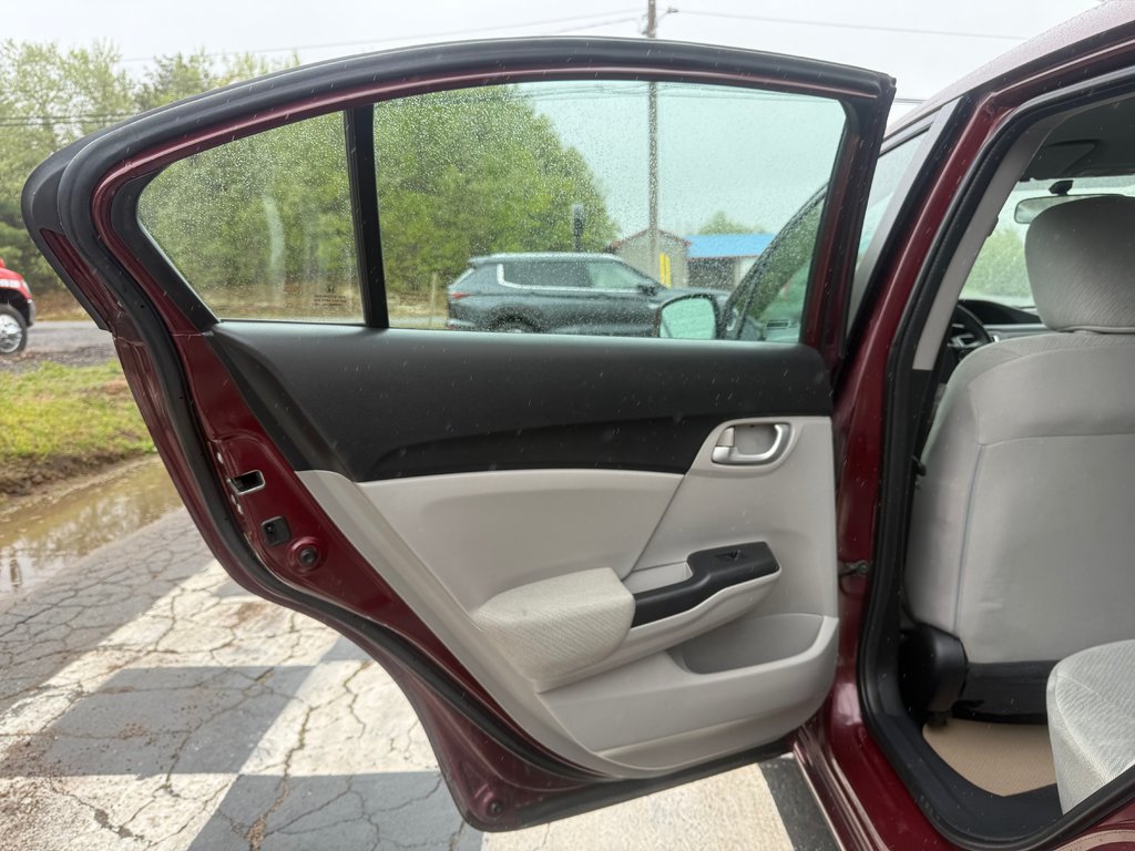 Honda CIVIC LX, Keyless entry, MP3, Cruise control 2013 à COLDBROOK, Nouvelle-Écosse - 13 - w1024h768px