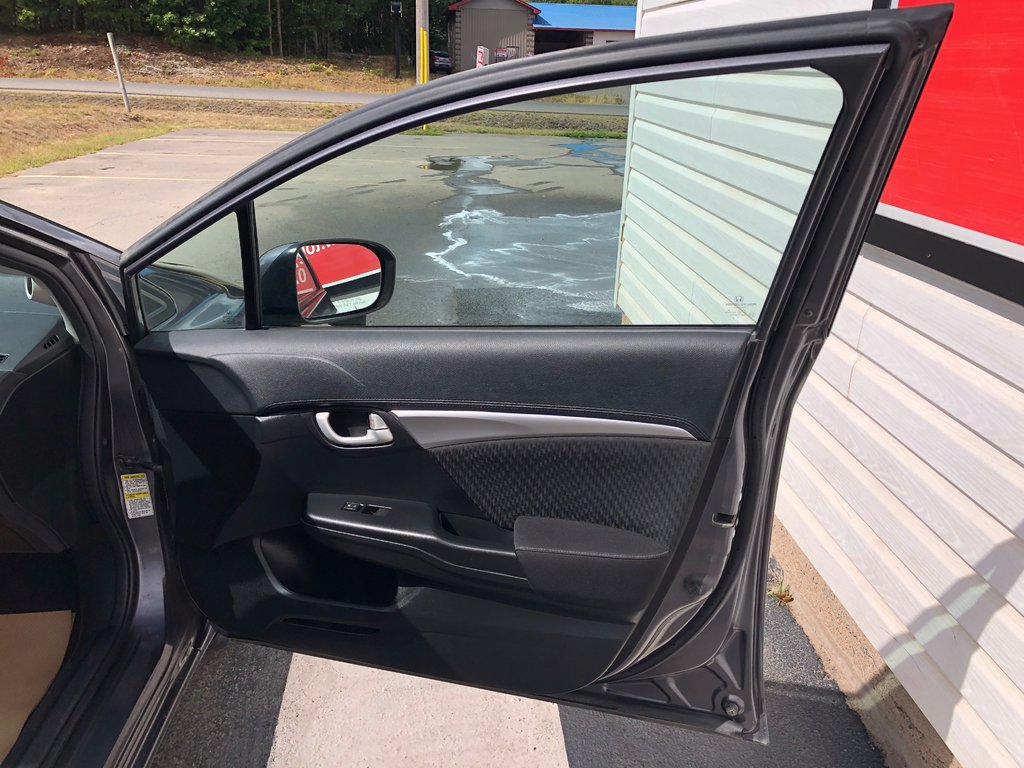 2015 Honda Civic EX - Sunroof, Reverse Camera, Bluetooth, CD Player in COLDBROOK, Nova Scotia - 24 - w1024h768px