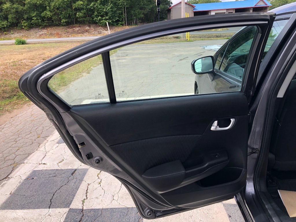 2015 Honda Civic EX - Sunroof, Reverse Camera, Bluetooth, CD Player in COLDBROOK, Nova Scotia - 20 - w1024h768px
