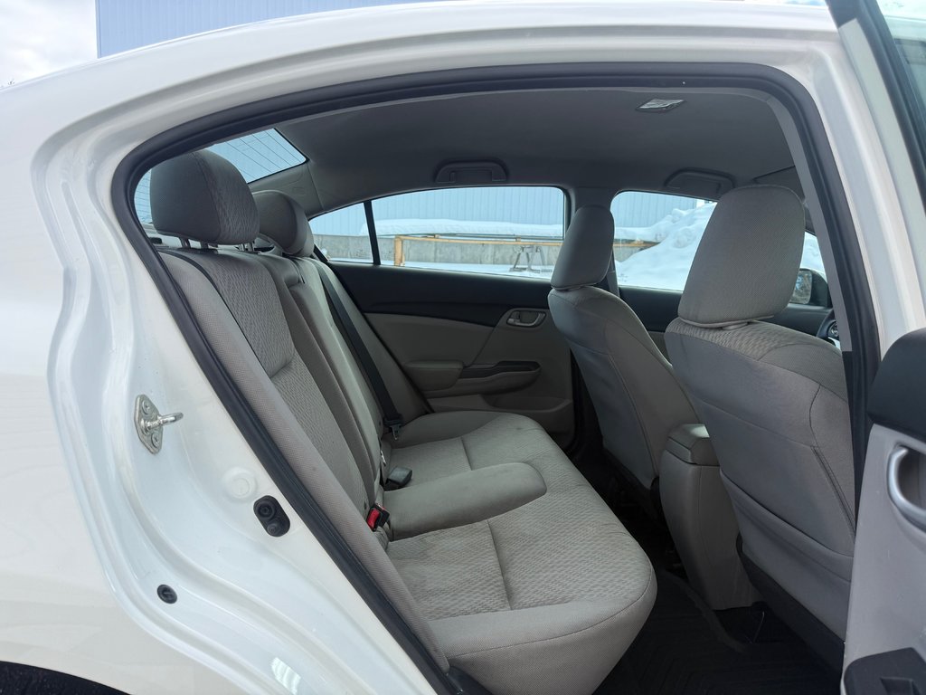 2015 Honda CIVIC LX, keyless entry, Cruise control, Bluetooth in COLDBROOK, Nova Scotia - 17 - w1024h768px