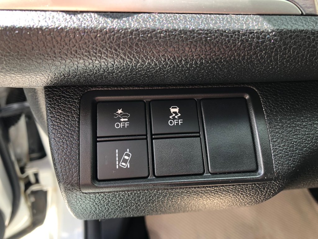 Honda Civic EX-T - Sunroof, Lane Assist, Push Start 2016 à COLDBROOK, Nouvelle-Écosse - 9 - w1024h768px