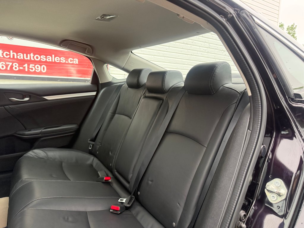 2016 Honda CIVIC Touring, keyless entry, backup camera, Bluetooth in Kentville, Nova Scotia - 15 - w1024h768px
