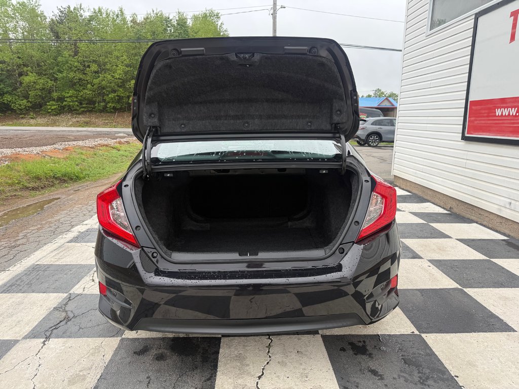 2016 Honda CIVIC Touring, keyless entry, backup camera, Bluetooth in Kentville, Nova Scotia - 16 - w1024h768px