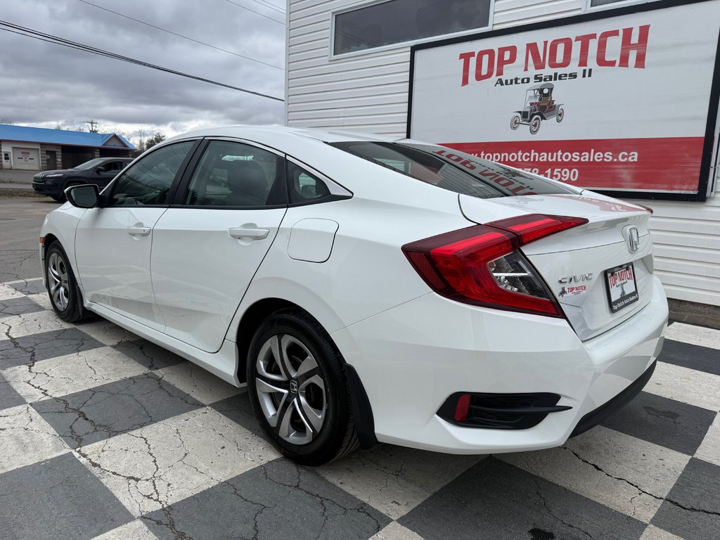 2017 Honda CIVIC LX, keyless entry, backup camera, Bluetooth in COLDBROOK, Nova Scotia - 6 - w1024h768px