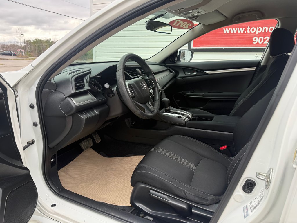 2017 Honda CIVIC LX, keyless entry, backup camera, Bluetooth in COLDBROOK, Nova Scotia - 9 - w1024h768px
