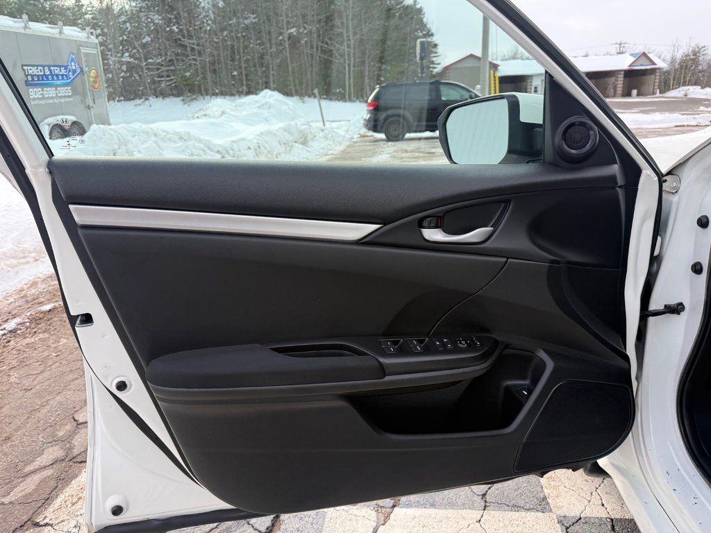 Honda CIVIC LX, keyless entry, backup camera, Bluetooth 2018 à COLDBROOK, Nouvelle-Écosse - 7 - w1024h768px