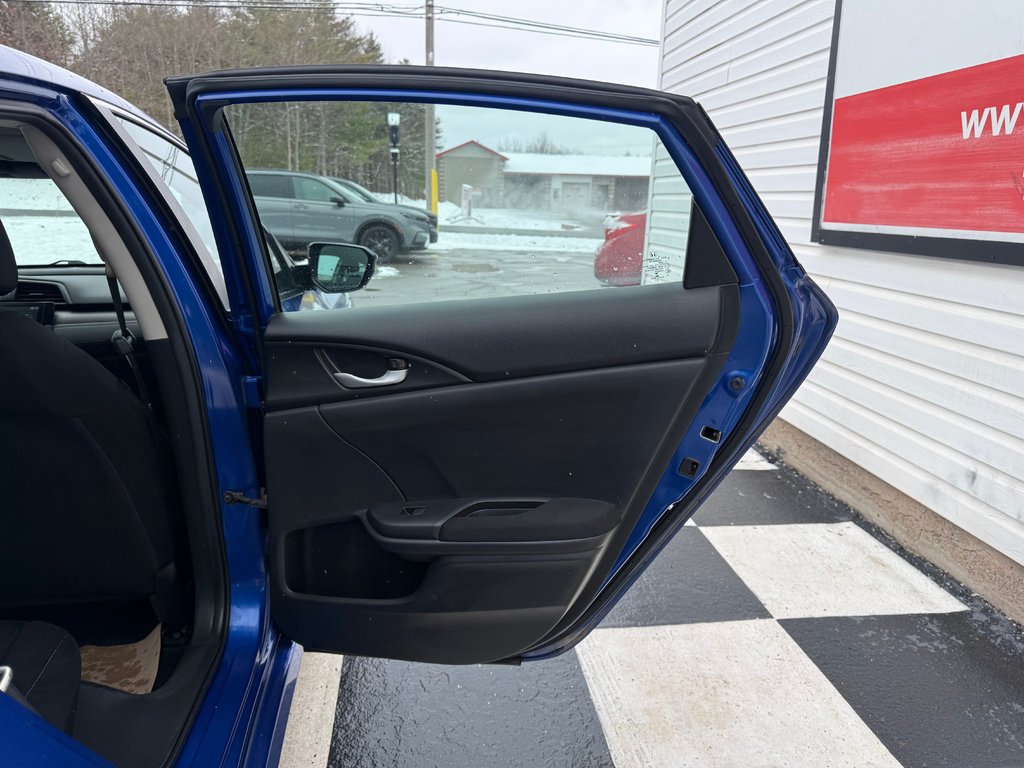 Honda CIVIC LX, keyless entry, backup camera, Bluetooth 2019 à Kentville, Nouvelle-Écosse - 17 - w1024h768px