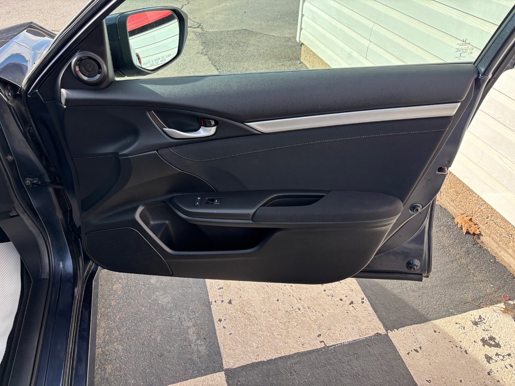 2020  Civic EX - sunroof, bluetooth, reverse/ blind spot cams in COLDBROOK, Nova Scotia - 25 - w1024h768px