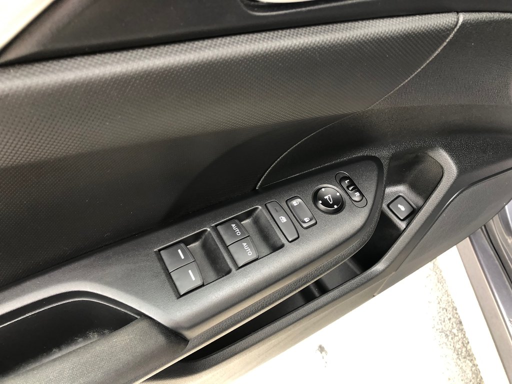 2020 Honda Civic LX, HEATED MIRRORS, KEYLESS POWER LOCKS, in COLDBROOK, Nova Scotia - 8 - w1024h768px