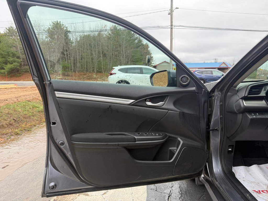 2020 Honda CIVIC LX, keyless entry, heated seats in COLDBROOK, Nova Scotia - 7 - w1024h768px
