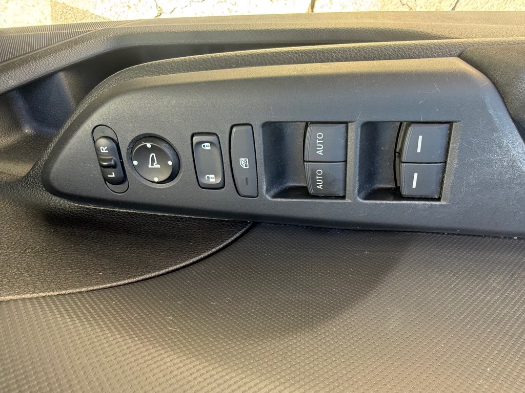 Honda CIVIC LX HATCHBACK, keyless entry, backup camera, BT 2020 à Kentville, Nouvelle-Écosse - 8 - w1024h768px