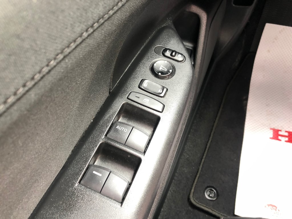 Honda Civic EX - sunroof, power seats, hands free, reverse cam 2021 à COLDBROOK, Nouvelle-Écosse - 7 - w1024h768px