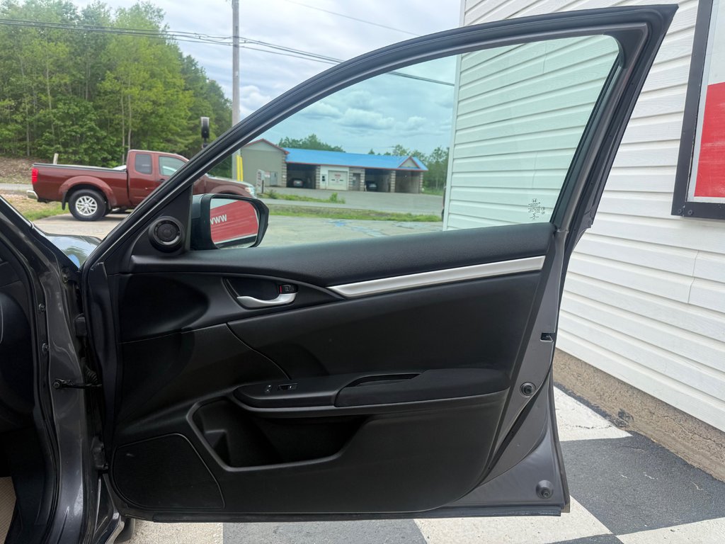 2021 Honda CIVIC LX, keyless entry, backup camera, Bluetooth in COLDBROOK, Nova Scotia - 18 - w1024h768px