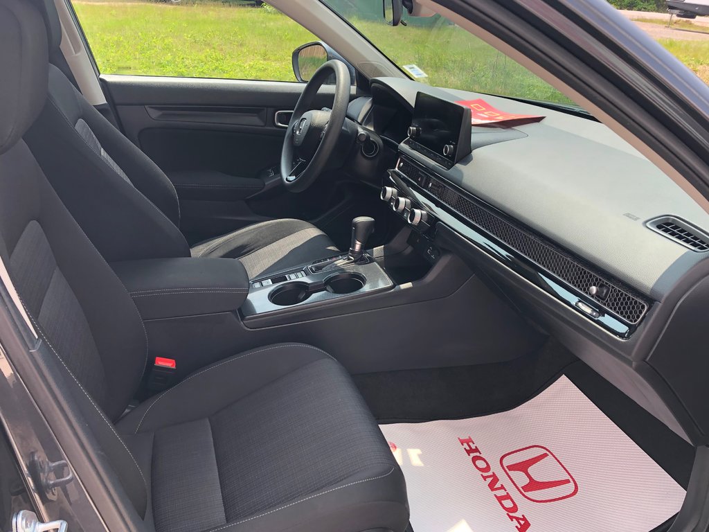 2022 Honda Civic LX - Reverse Camera, Apple Carplay, Heated Seats in Kentville, Nova Scotia - 16 - w1024h768px