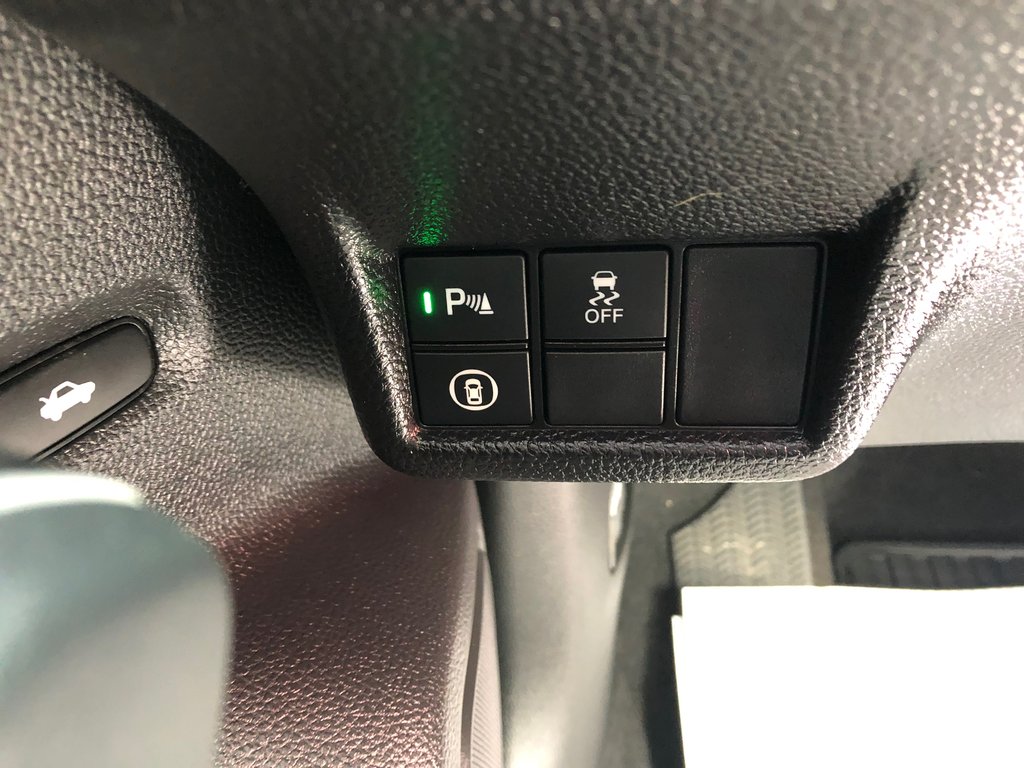 2022 Honda Civic Touring - hands free, cruise control, power seats in COLDBROOK, Nova Scotia - 8 - w1024h768px