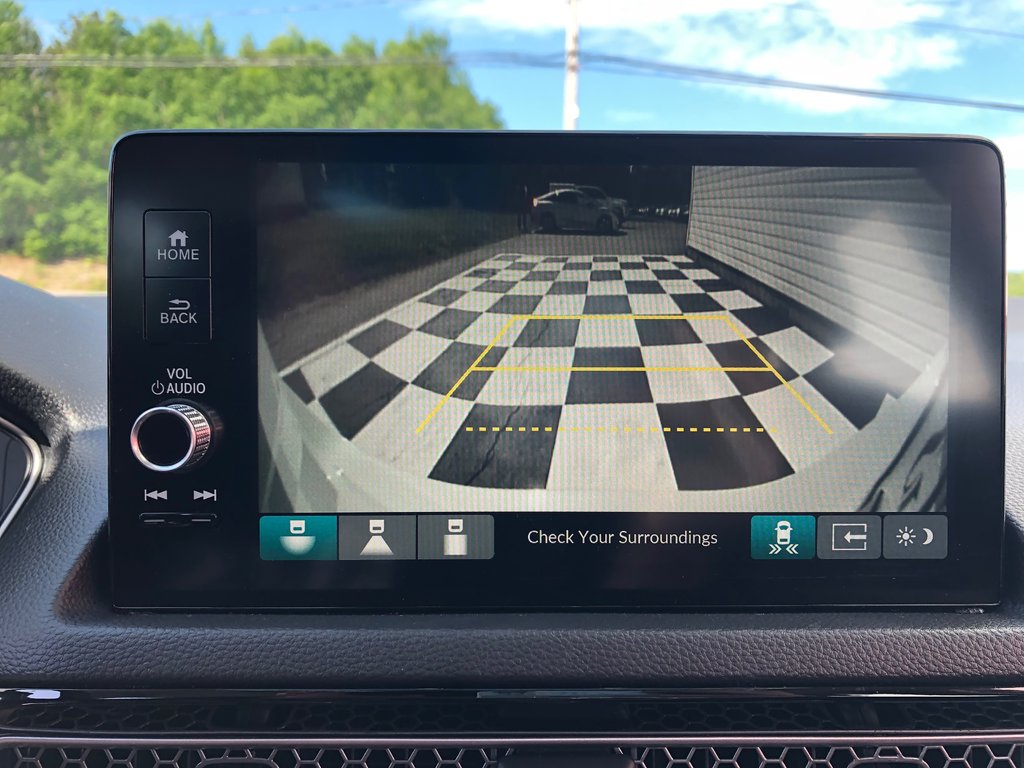 2022 Honda Civic Touring - hands free, cruise control, power seats in COLDBROOK, Nova Scotia - 27 - w1024h768px