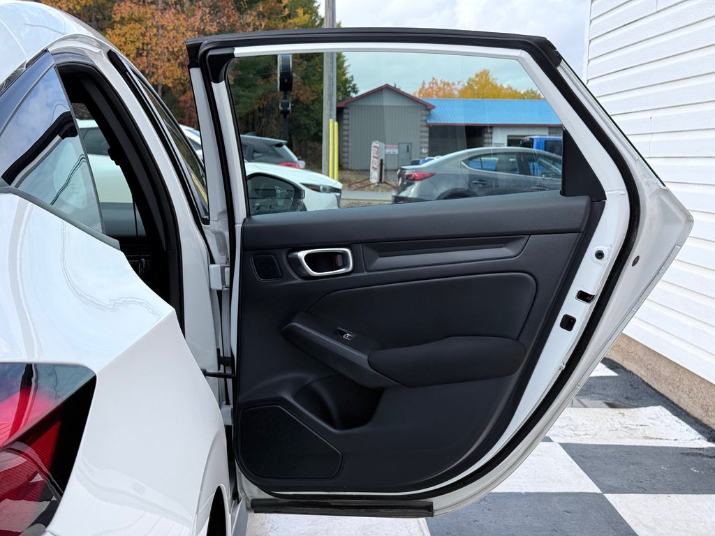 2022 Honda CIVIC Sport | Heated Seats, CarPlay + Android Auto in COLDBROOK, Nova Scotia - 24 - w1024h768px