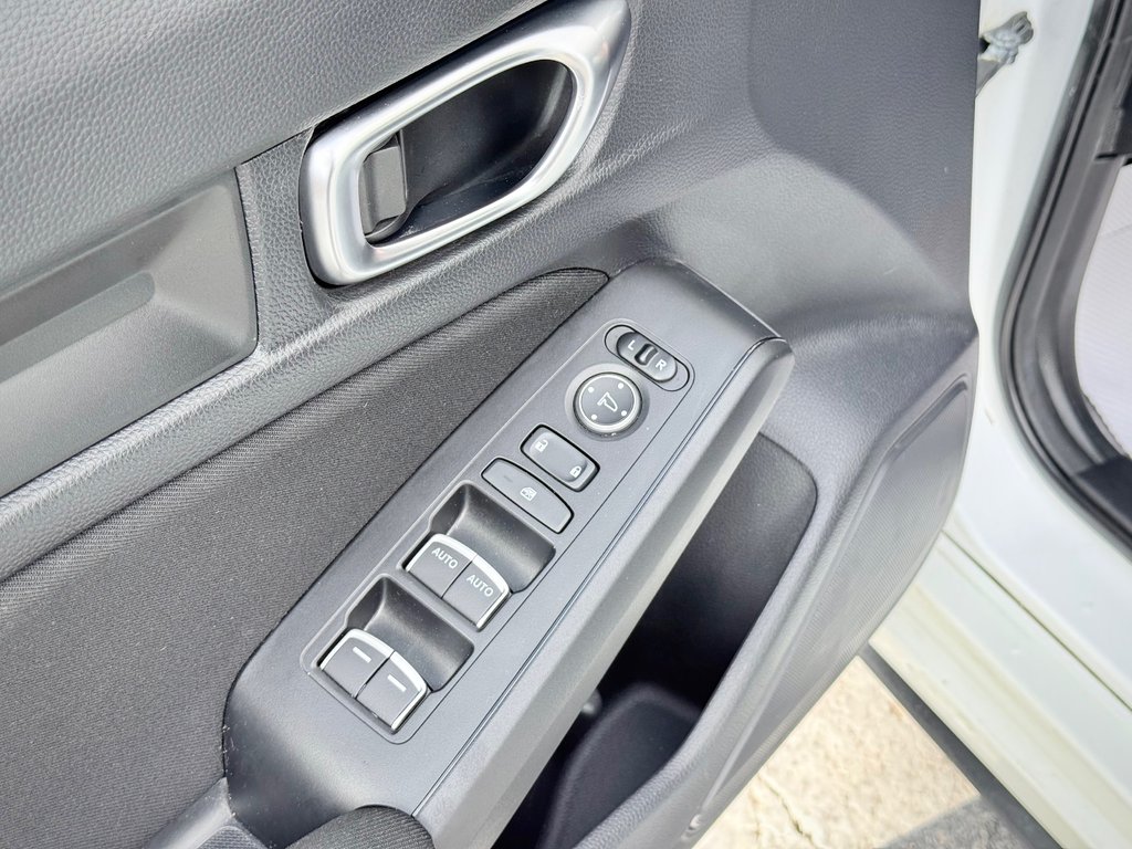 2022 Honda CIVIC Sport | Heated Seats, CarPlay + Android Auto in COLDBROOK, Nova Scotia - 8 - w1024h768px