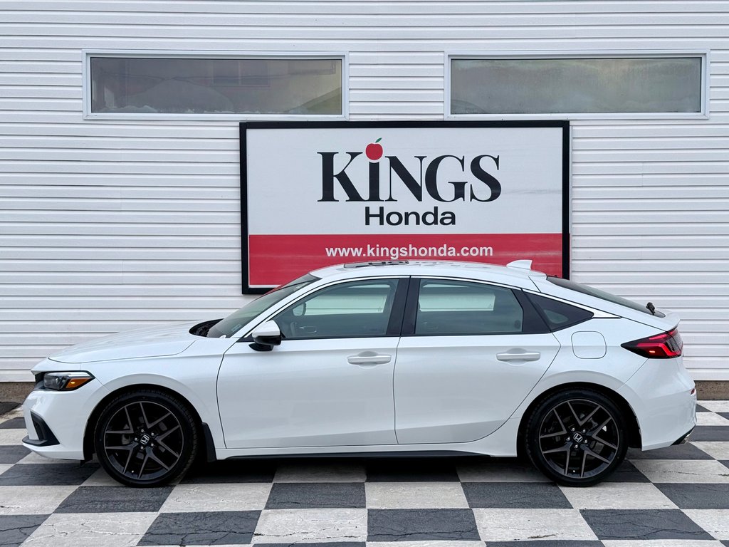 2022 Honda CIVIC Sport Touring | Power Seats, Sunroof, CarPlay in COLDBROOK, Nova Scotia - 28 - w1024h768px