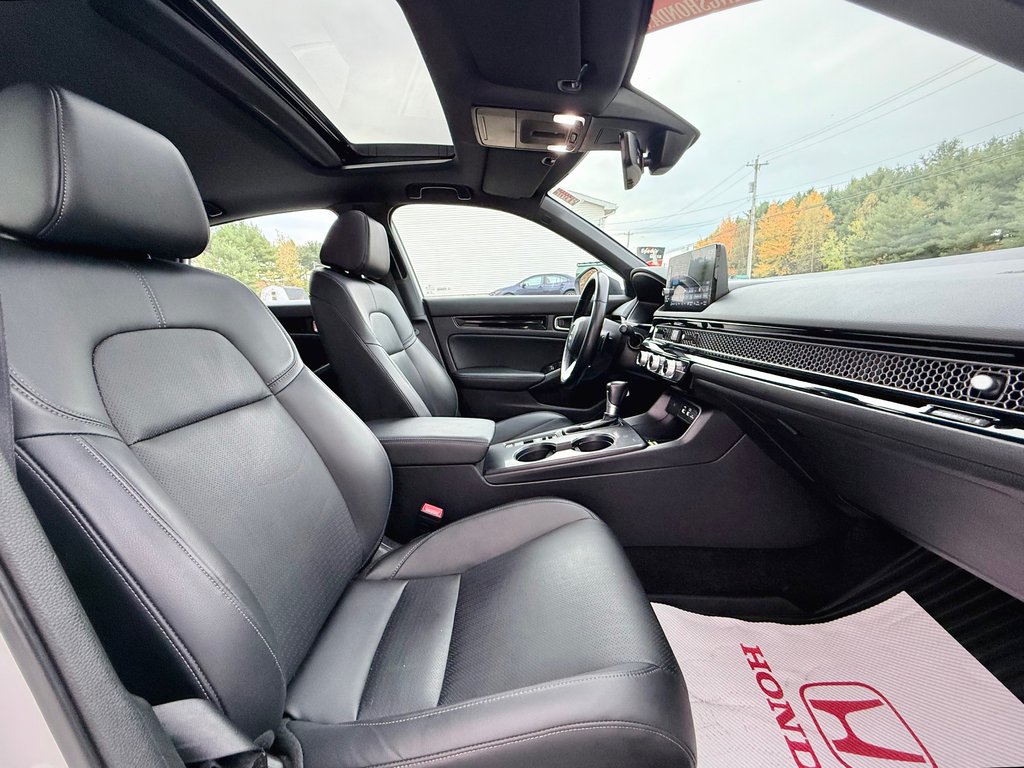 2022 Honda CIVIC Sport Touring | Power Seats, Sunroof, CarPlay in COLDBROOK, Nova Scotia - 27 - w1024h768px