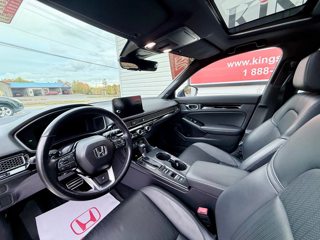 2022 Honda CIVIC Sport Touring | Power Seats, Sunroof, CarPlay in COLDBROOK, Nova Scotia - 9 - w1024h768px