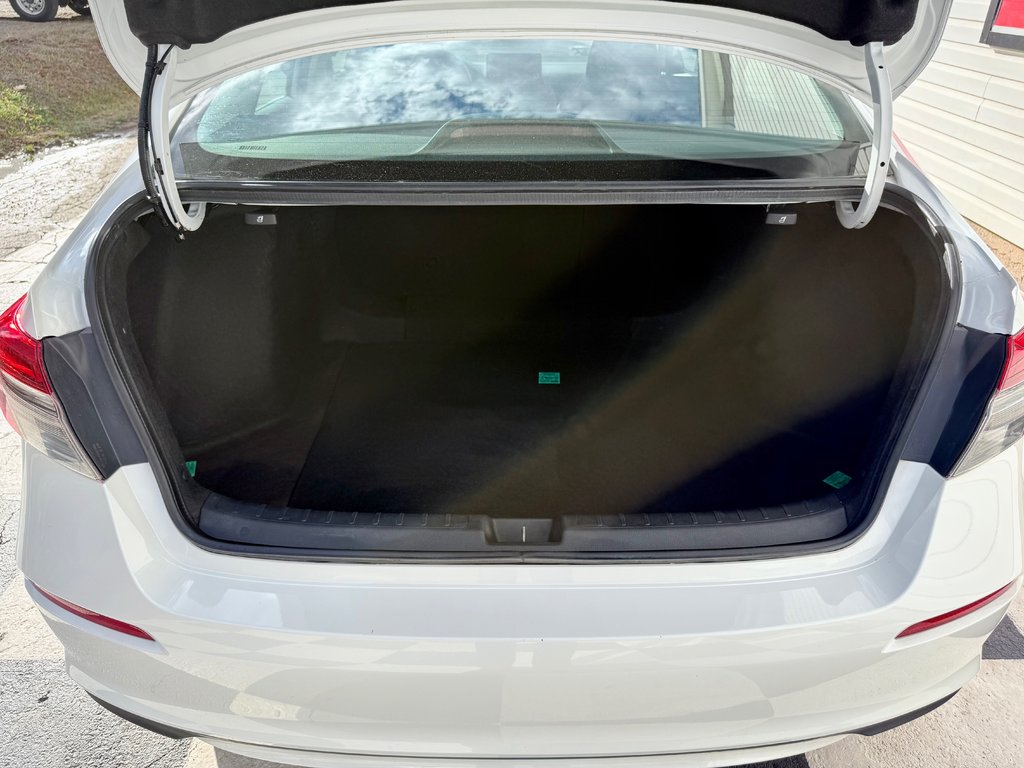 2022 Honda CIVIC LX | Lane Assist, Keyless Entry, Reverse Camera in COLDBROOK, Nova Scotia - 21 - w1024h768px