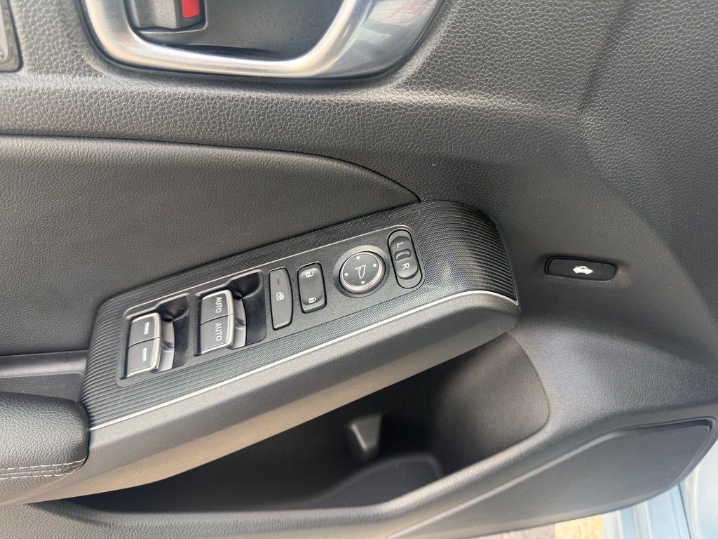 2022 Honda CIVIC Touring, Keyless entry, remote start, backup cam in Kentville, Nova Scotia - 8 - w1024h768px