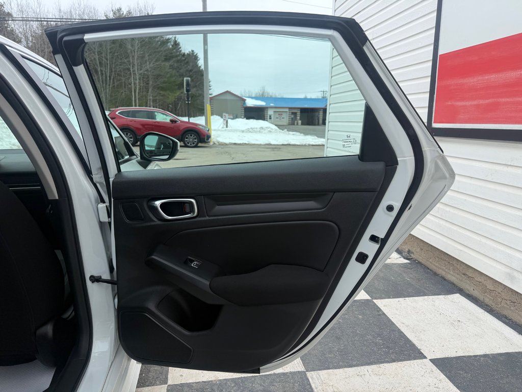 2022 Honda CIVIC LX, keyless entry, backup camera, Bluetooth in COLDBROOK, Nova Scotia - 16 - w1024h768px