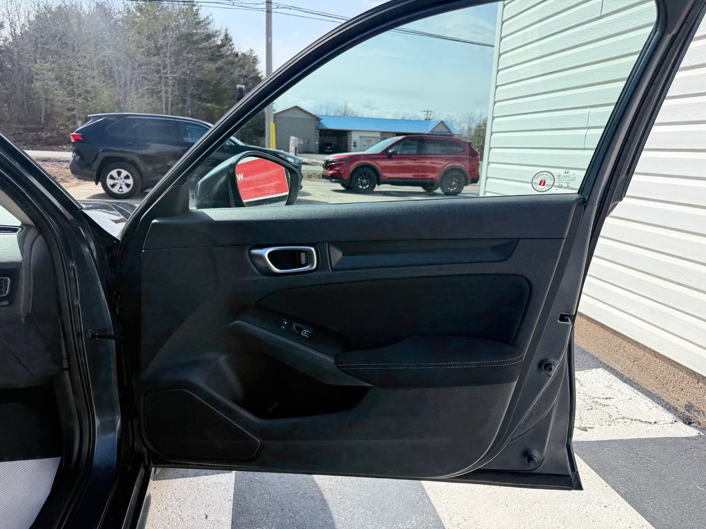 2022 Honda CIVIC LX, keyless entry, backup camera, Bluetooth in COLDBROOK, Nova Scotia - 18 - w1024h768px