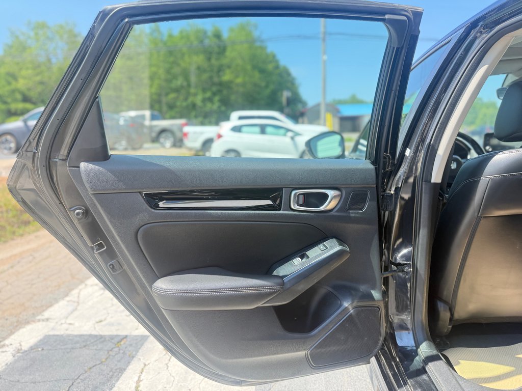 2022 Honda CIVIC Touring, keyless entry, backup camera, Bluetooth in Kentville, Nova Scotia - 14 - w1024h768px