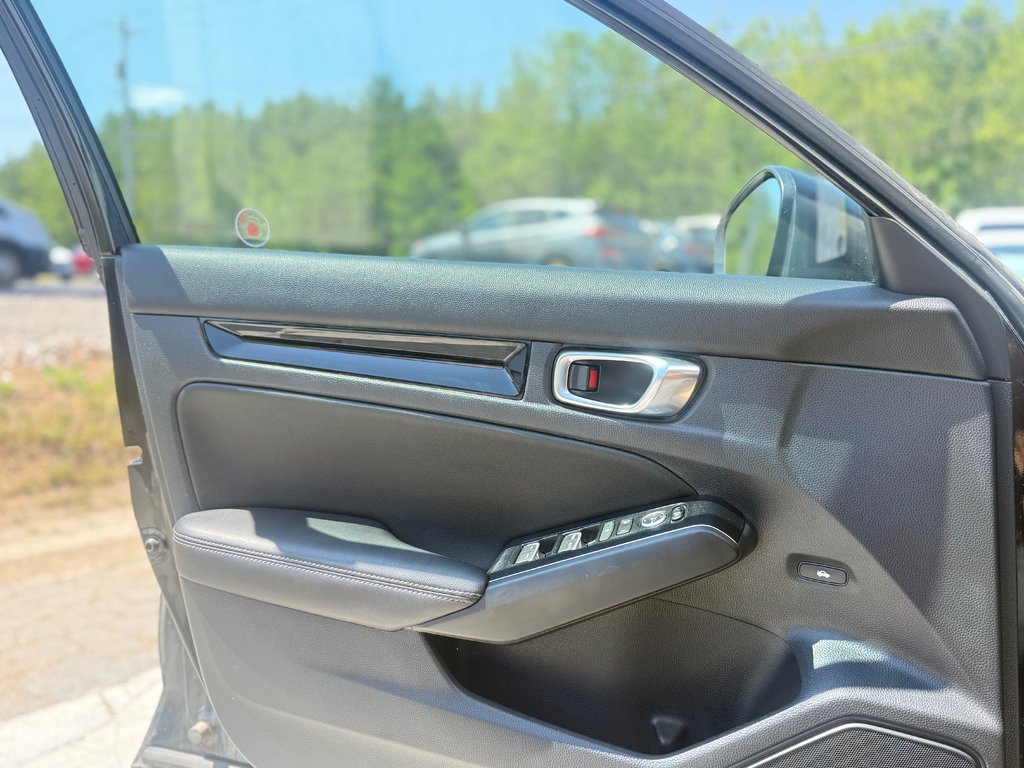 2022 Honda CIVIC Touring, keyless entry, backup camera, Bluetooth in Kentville, Nova Scotia - 7 - w1024h768px