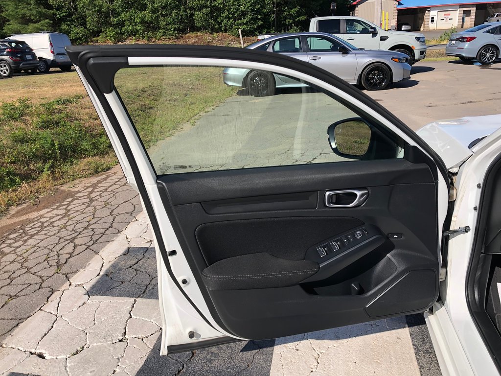 Honda Civic Sport - Reverse Camera, Carplay, Heated Seats 2023 à COLDBROOK, Nouvelle-Écosse - 7 - w1024h768px