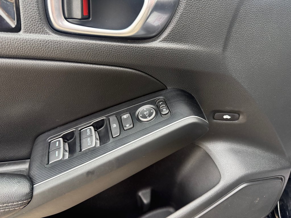 Honda CIVIC Touring, keyless entry, backup camera, Bluetooth 2023 à COLDBROOK, Nouvelle-Écosse - 8 - w1024h768px